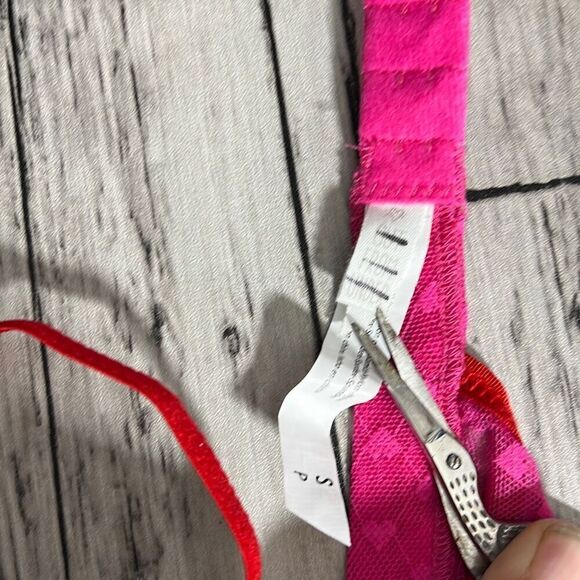 Kimchi Blue Women's Black Bandeau Bra Red Pink Triangle Bralette Small Lot of 2 - Picture 9 of 11